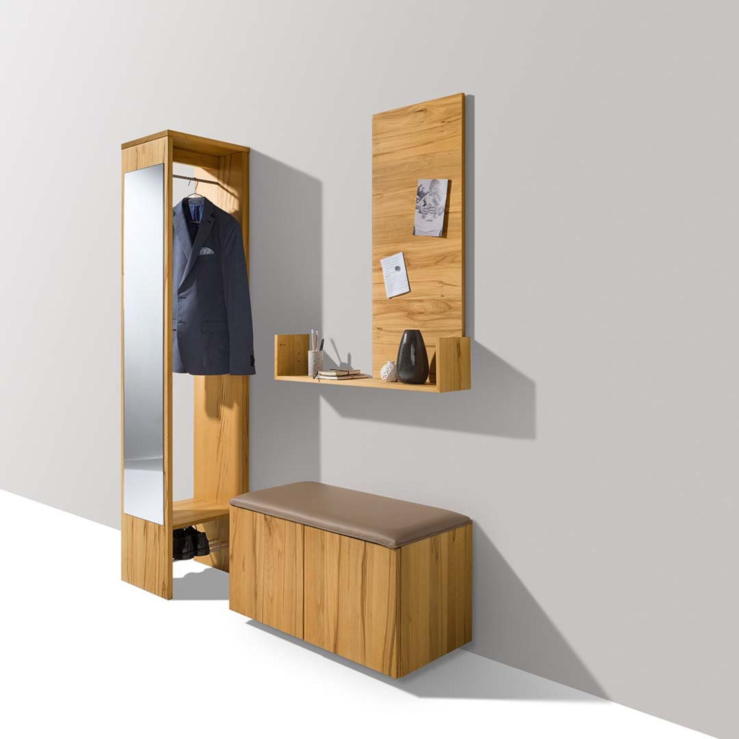 Meuble de vestibule cubus en cœur de hêtre massif de TEAM 7 Meuble de vestibule cubus en cœur de hêtre massif de TEAM 7