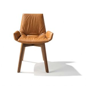 l’assise lui plus TEAM 7 en cuir sépia l’assise lui plus TEAM 7 en cuir sépia