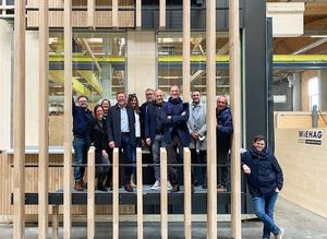 Besichtigung des Mock-Ups der neuen TEAM 7 Welt - Außenansicht. Besichtigung des Mock-Ups der neuen TEAM 7 Welt - Außenansicht.