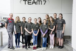 Gruppenfoto mit Schülerinnen am Girlsday