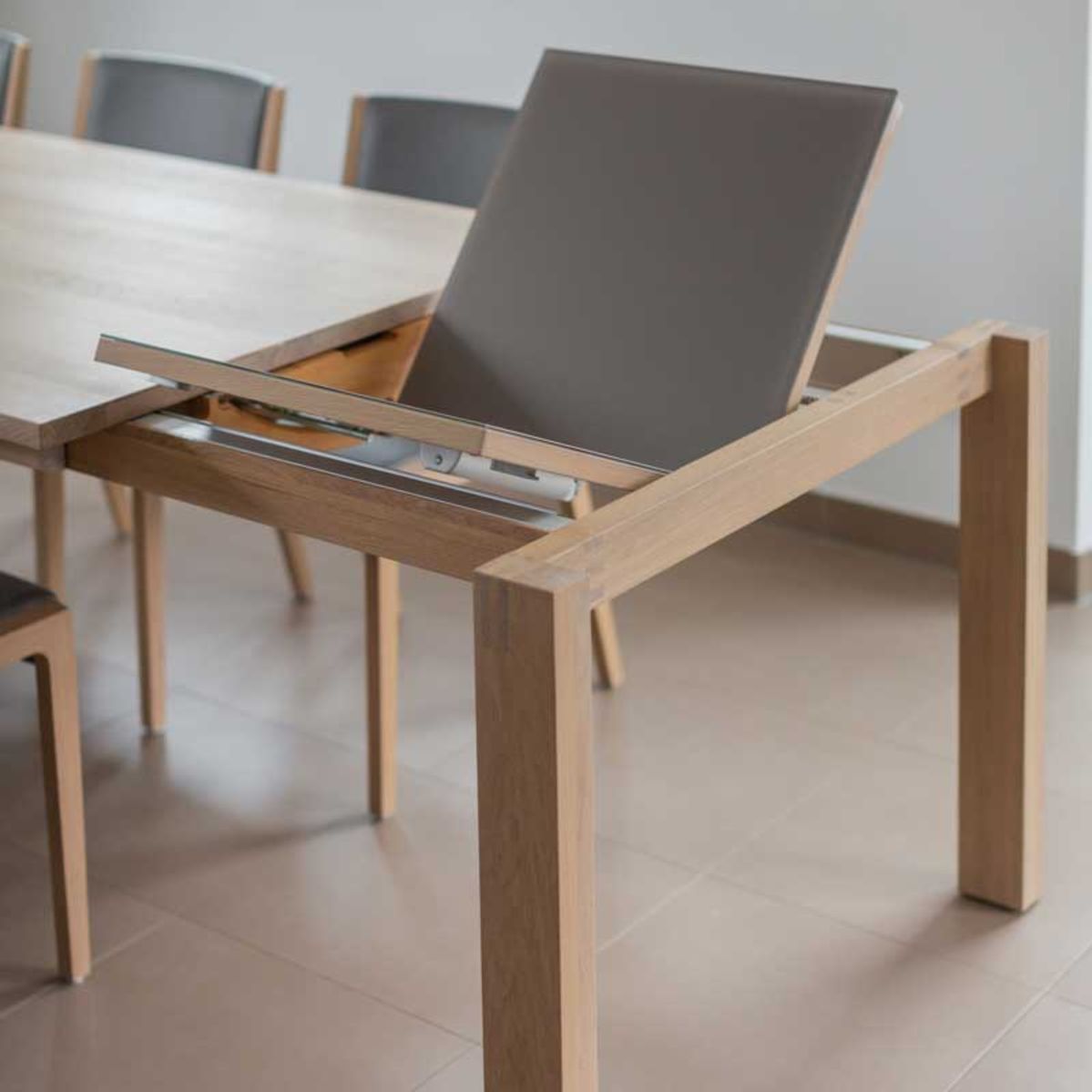 magnum Tisch mit Auszugsplatte von TEAM 7 Ingolstadt magnum Tisch mit Auszugsplatte von TEAM 7 Ingolstadt