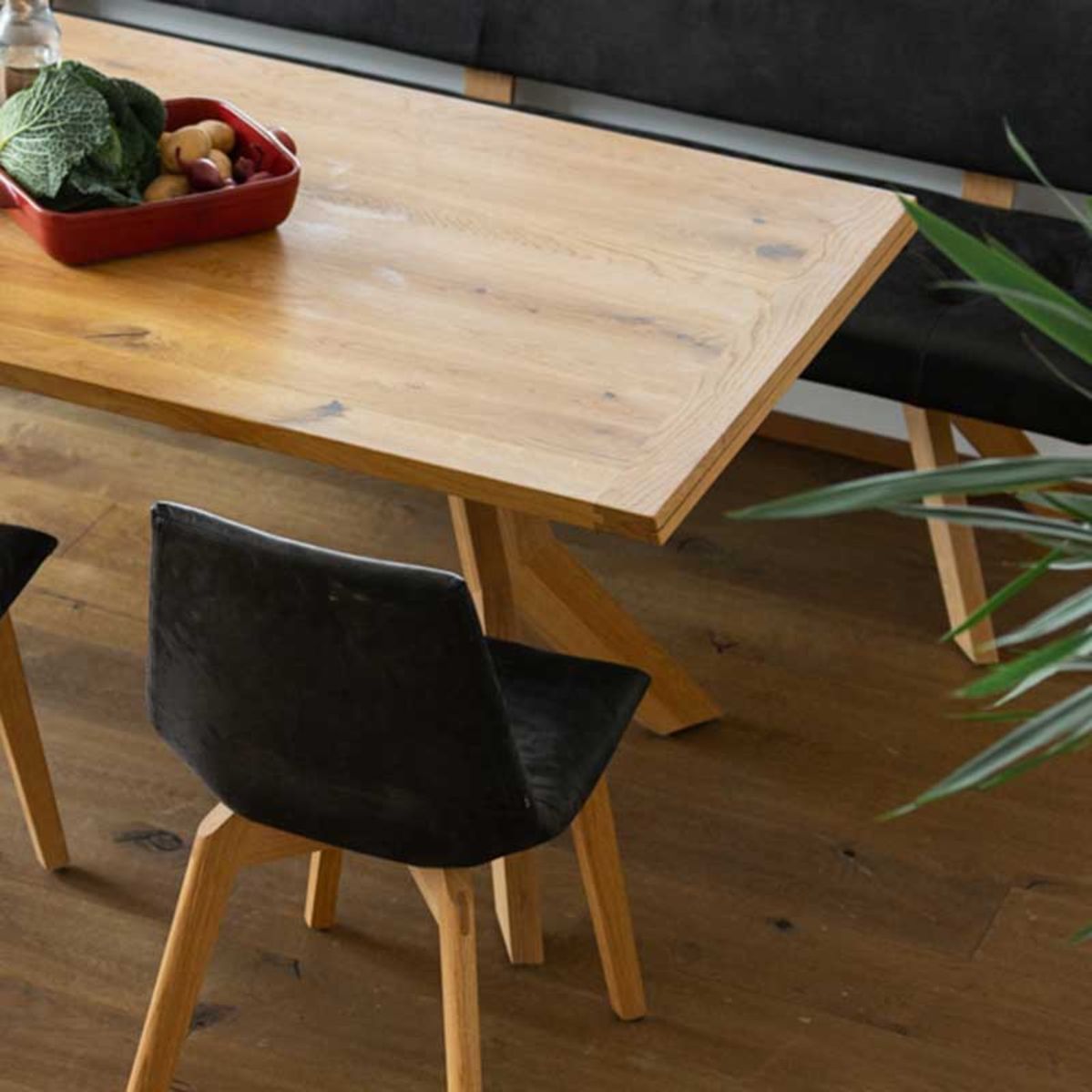 yps Tisch und Bank mit lui Stühlen von TEAM 7 Düsseldorf yps Tisch und Bank mit lui Stühlen von TEAM 7 Düsseldorf