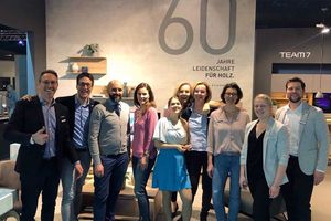 TEAM 7 Gruppenfoto Messeteam auf der Wohnen & Interieur Wien 2019