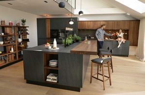 echt.zeit Küche von TEAM 7 in Nussbaum