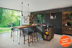 TEAM7 black line Küche in Nussbaum Naturöl