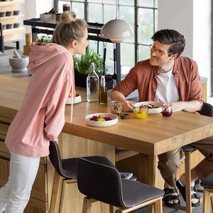 table à jouxter en chêne dans la cuisine echt.zeit table à jouxter en chêne dans la cuisine echt.zeit