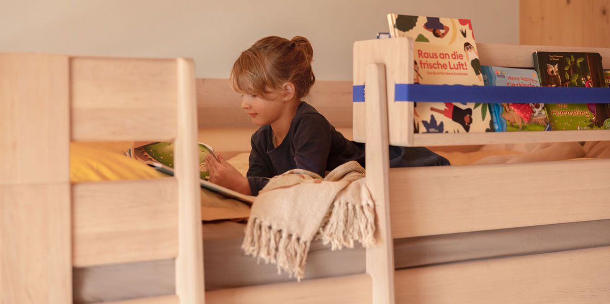 kids Etagenbett mit Dekoboard in Erle Weißöl bei TEAM 7 Linz kids Etagenbett mit Dekoboard in Erle Weißöl bei TEAM 7 Linz