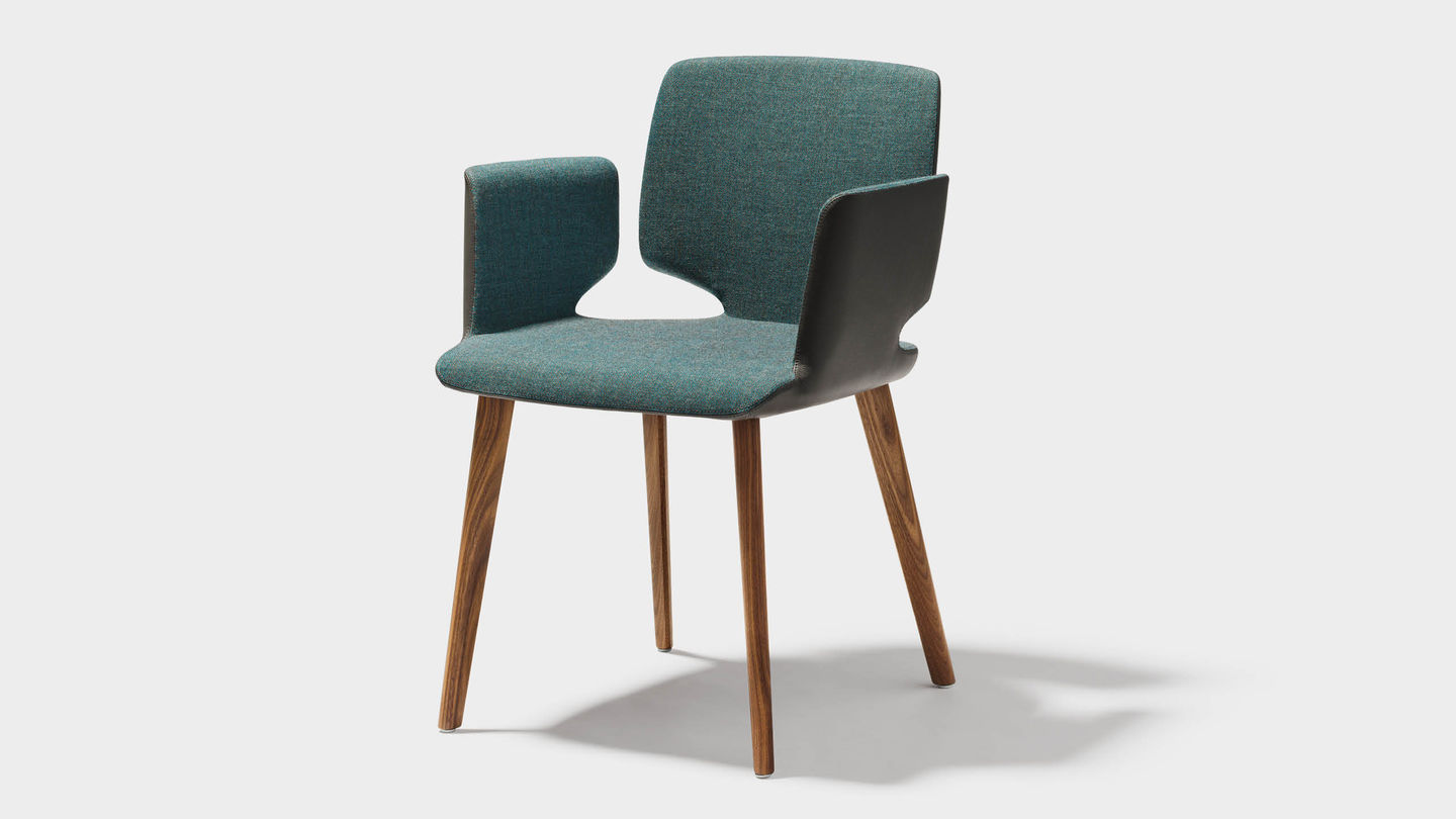 Chaise en bois massif aye avec accoudoirs Chaise en bois massif aye avec accoudoirs