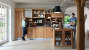 Кухня „rondo“ из массива букового дерева Кухня „rondo“ из массива букового дерева