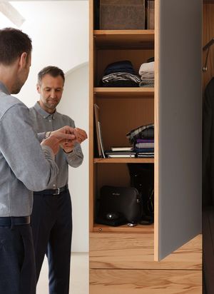 Meuble de vestibule cubus avec différentes possibilités d'agencement intérieur Meuble de vestibule cubus avec différentes possibilités d'agencement intérieur