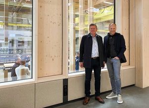 Besichtigung des Mock-Ups der neuen TEAM 7 Welt - Innenansicht. Besichtigung des Mock-Ups der neuen TEAM 7 Welt - Innenansicht.