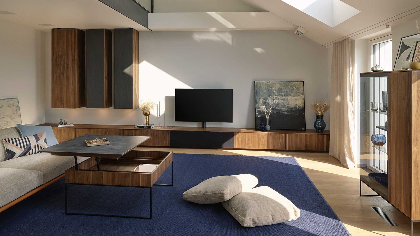 filigno coffee table open with step function by TEAM 7