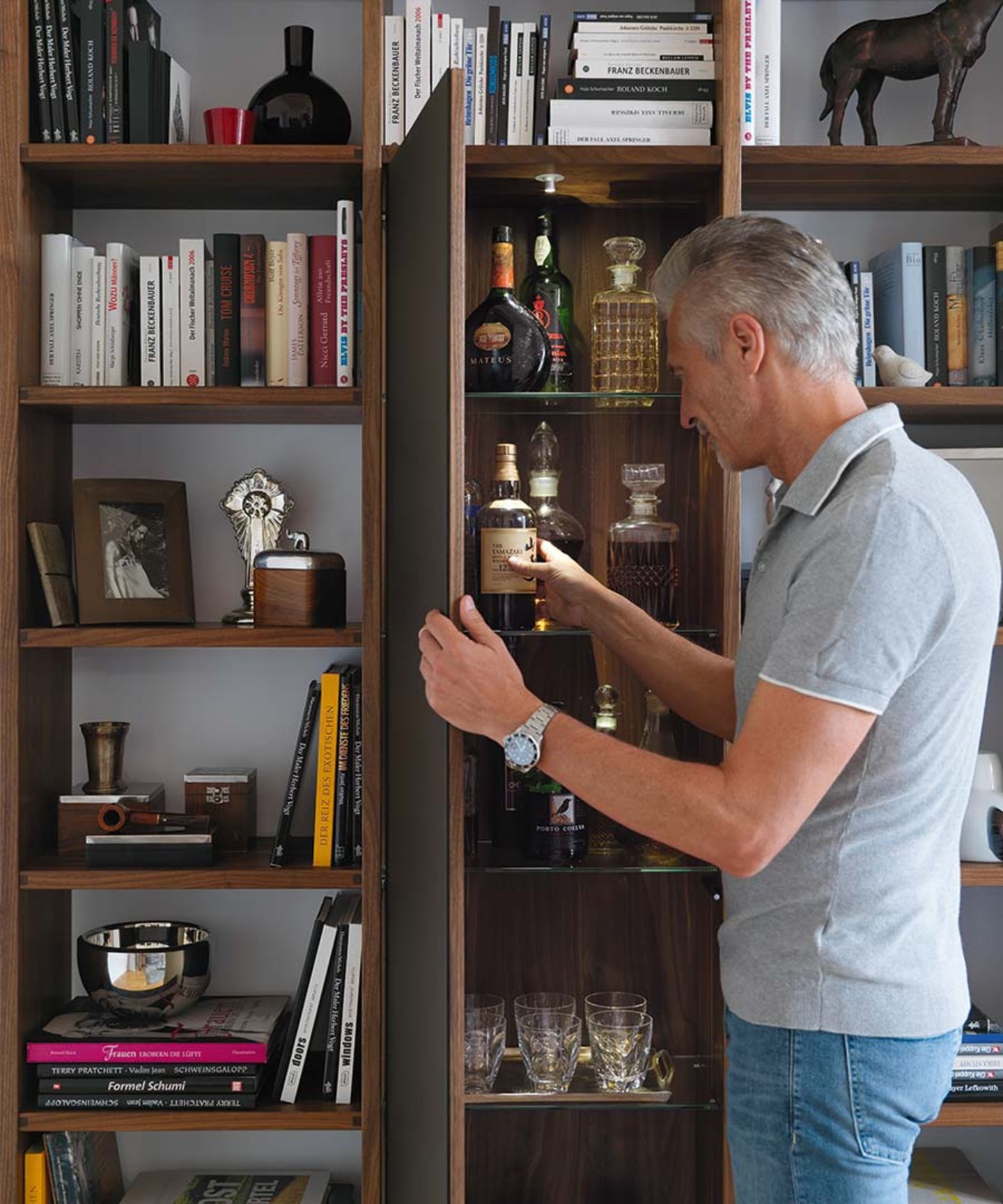 cubus wall unit made of solid wood with shelf for storage