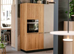 TEAM7 World Store Ried - high cabinet echt.zeit kitchen in oak TEAM 7 high cabinet from the echt.zeit kitchen in oak in the TEAM 7 World Store Ried showroom