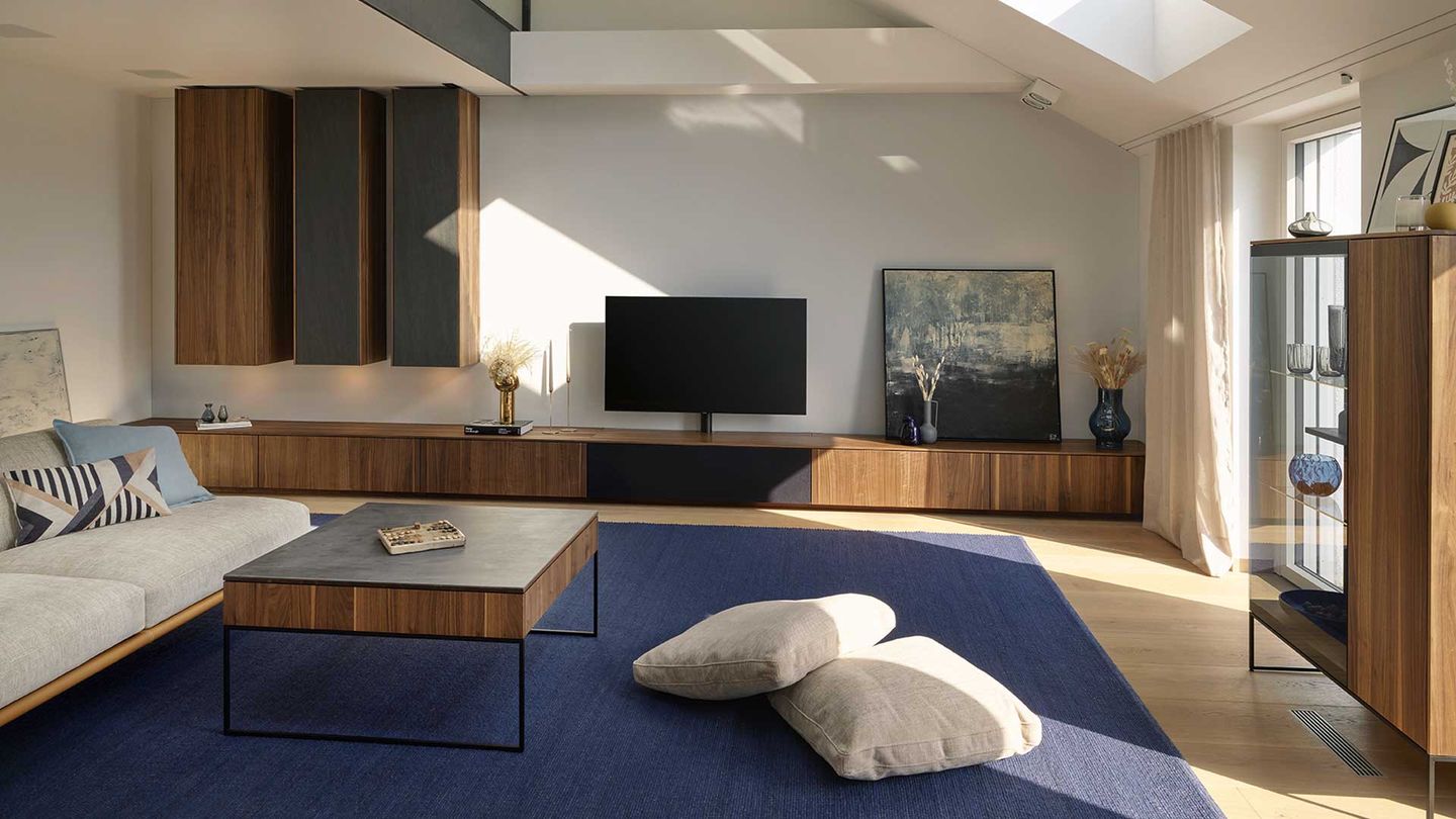 filigno Wohnwand und Couchtisch in Nussbaum von TEAM 7