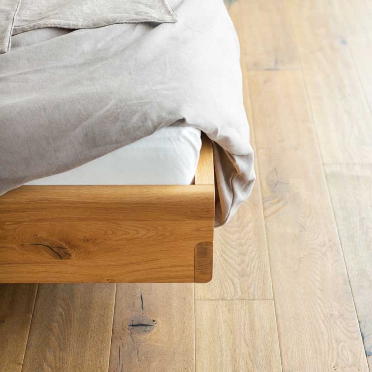 nox Bett in Eiche von TEAM 7 St. Johann nox Bett in Eiche von TEAM 7 St. Johann