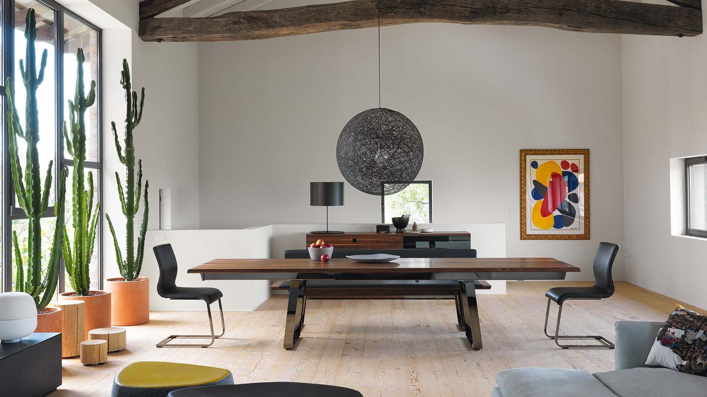 Стол „nox“ от TEAM 7, дизайнер Якоб Штробель Стол „nox“ от TEAM 7, дизайнер Якоб Штробель