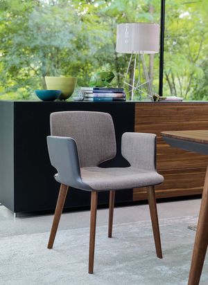 Стул „aye“от TEAM 7 из текстиля и кожи Стул „aye“от TEAM 7 из текстиля и кожи