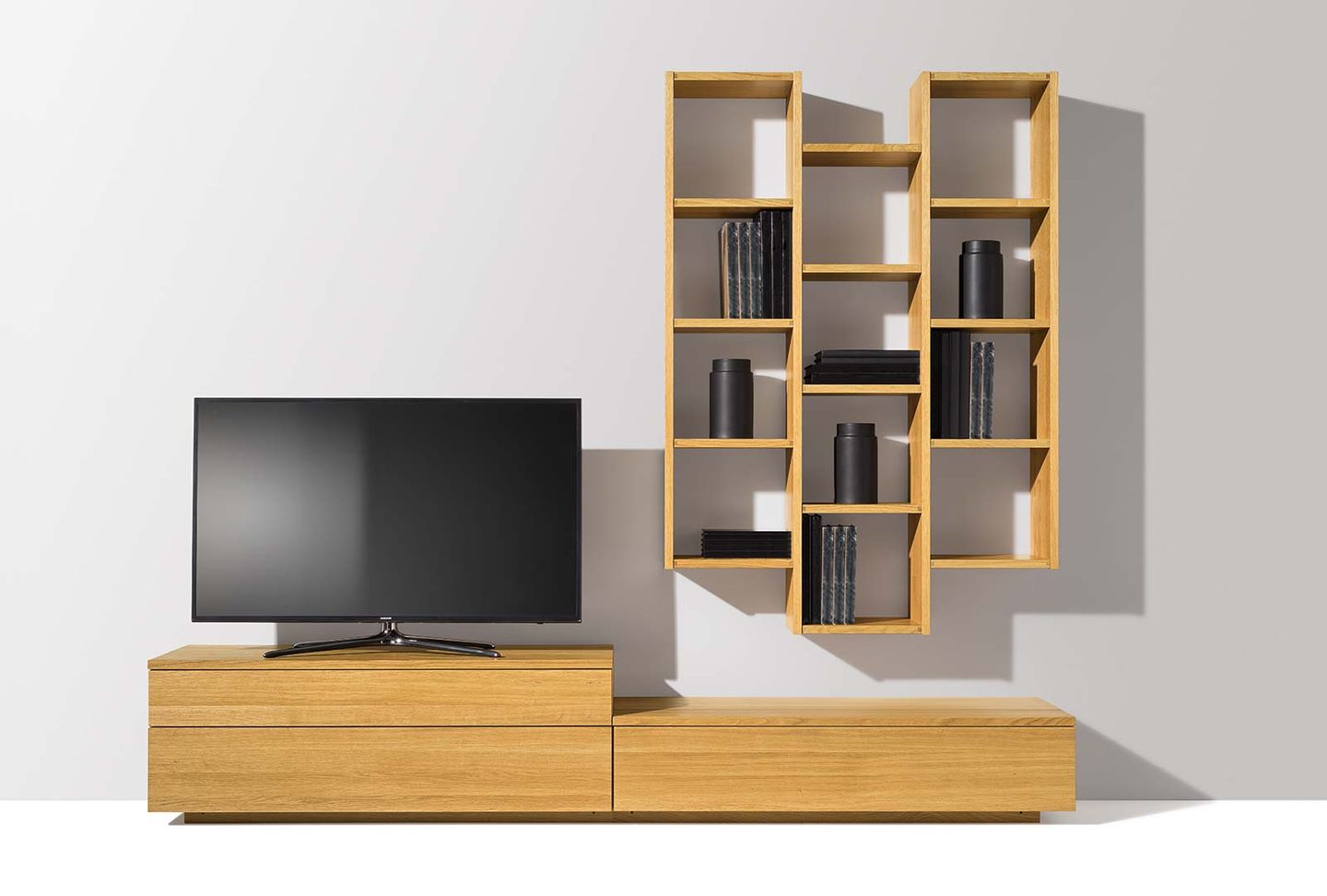 cubus wall unit in oak made of solid wood