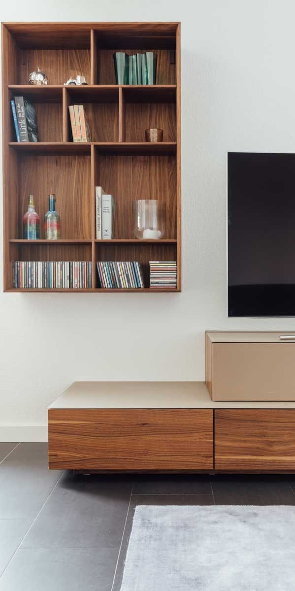 cubus pure Wohnwand Gestaltungselement in Nussbaum von TEAM 7 Stuttgart