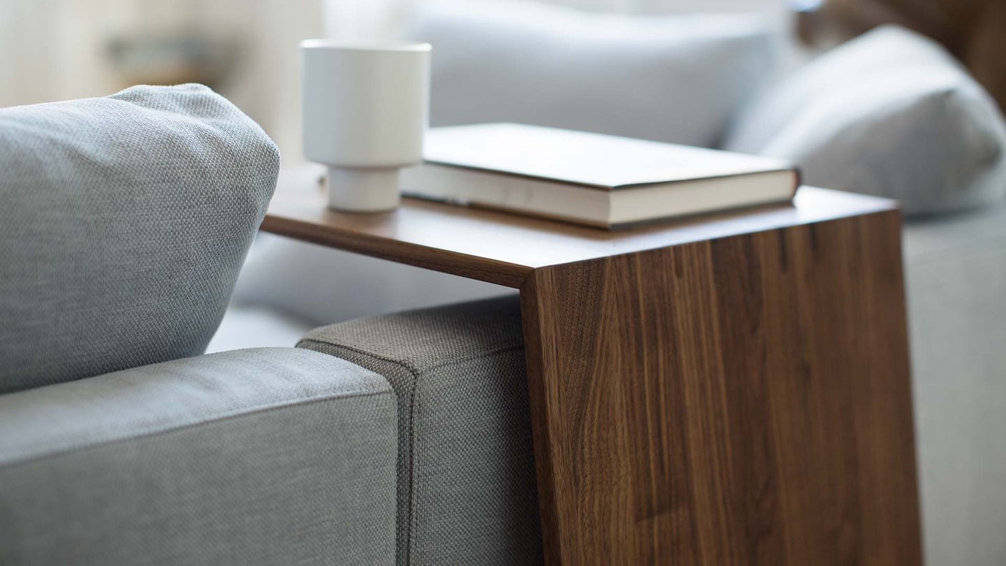 Приставной стол „sidekick“ от дизайнера Штефана Радингера Приставной стол „sidekick“ от дизайнера Штефана Радингера