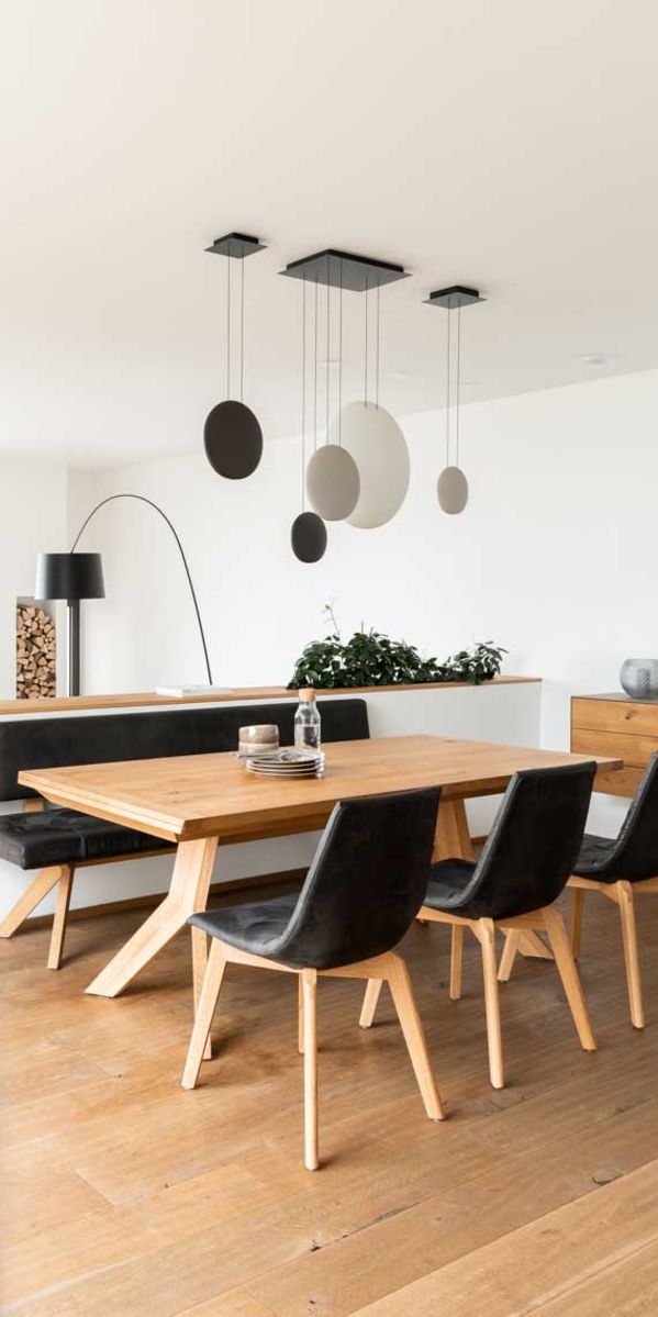 yps Tisch und Bank mit lui Stühlen von TEAM 7 Linz yps Tisch und Bank mit lui Stühlen von TEAM 7 Linz