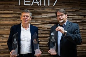 Gruppenfoto mit LeserAward