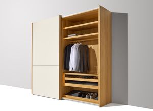 lunetto Schwebetürenschrank, rechts geöffnet, in Eiche von TEAM 7 lunetto Schwebetürenschrank, rechts geöffnet, in Eiche von TEAM 7