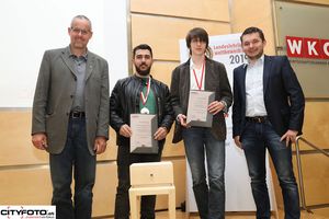 Gruppenfoto von der Siegerehrung des Lehrlingswettbewerbs 2019