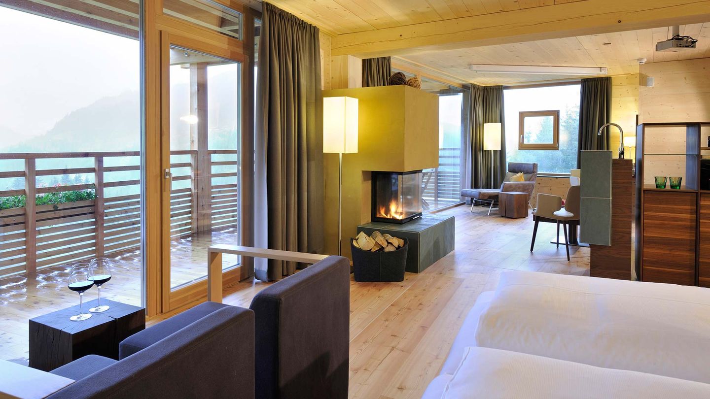 Meubles en bois massif de TEAM 7 dans l'hôtel Forsthofalm Meubles en bois massif de TEAM 7 dans l'hôtel Forsthofalm