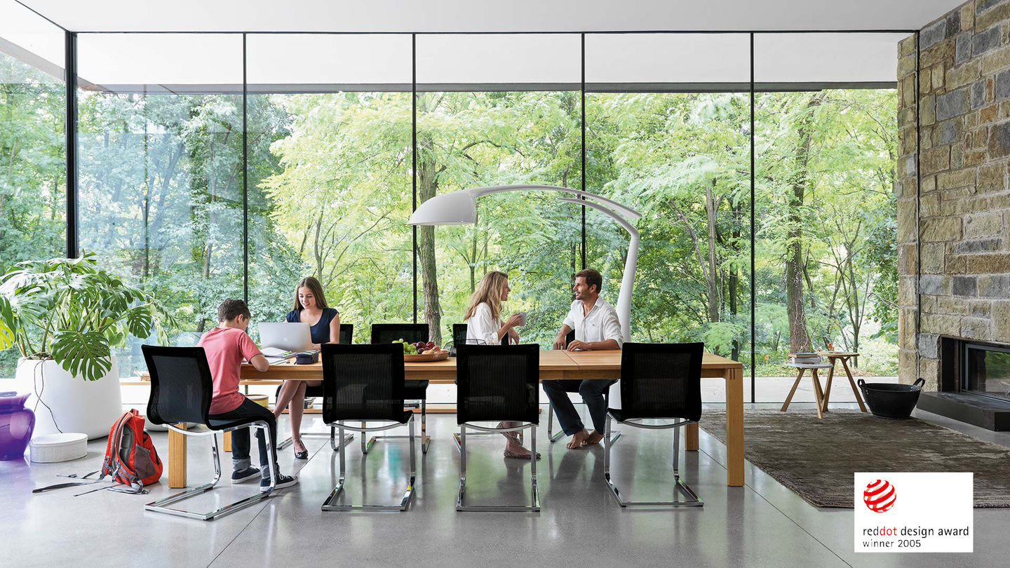 Design award for the TEAM 7 magnum table - red dot design award 2005