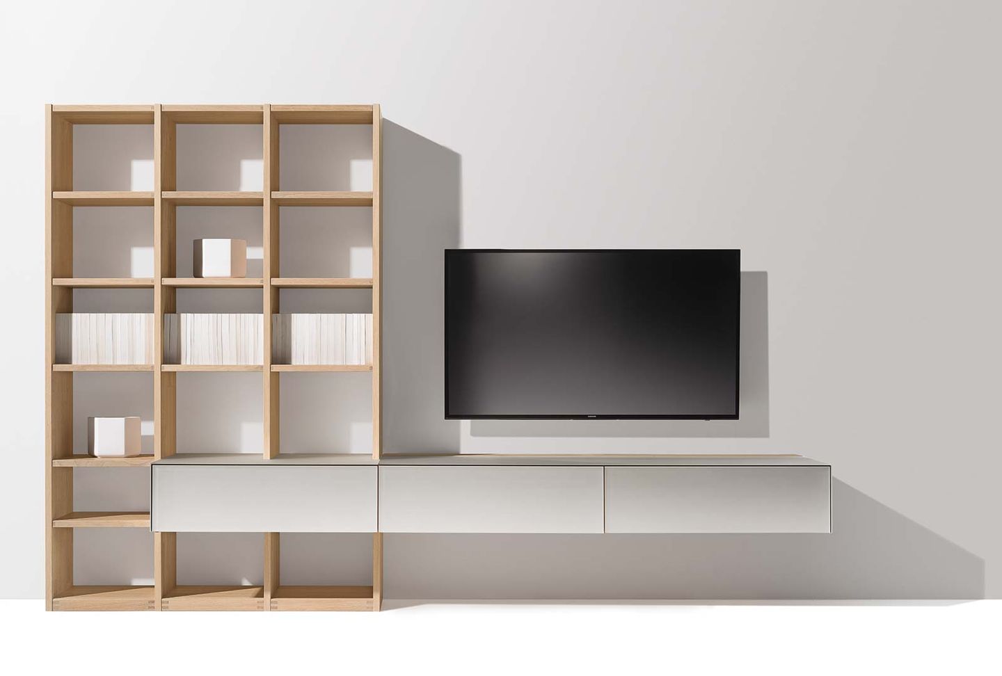 cubus pure wall unit in the wood type oak white oil